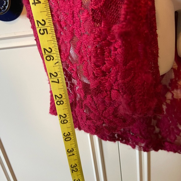 Lu La Roe Lace Cover - Picture 4 of 4